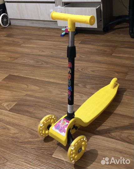 Самокат детский трехколесный