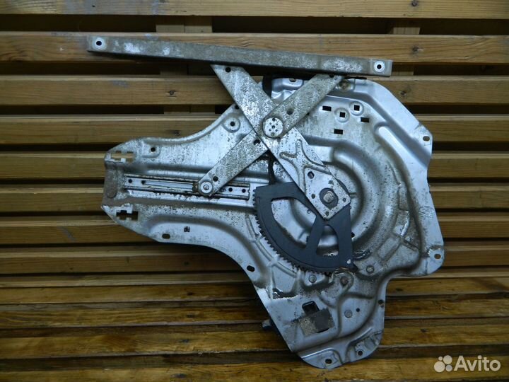 Hyundai Elantra XD - Стеклоподъемник задний правый