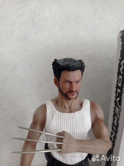 Настольная фигурка