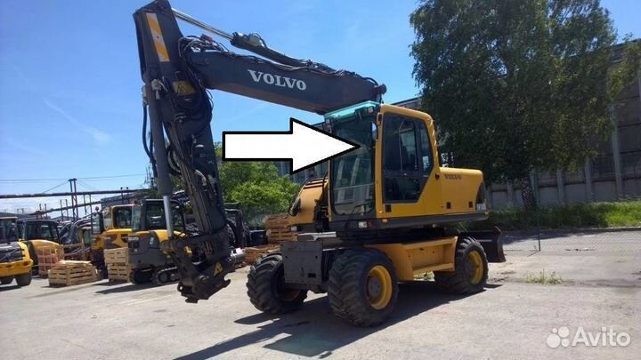 Стекло лобовое на экскаватор Volvo ew 140 160 180