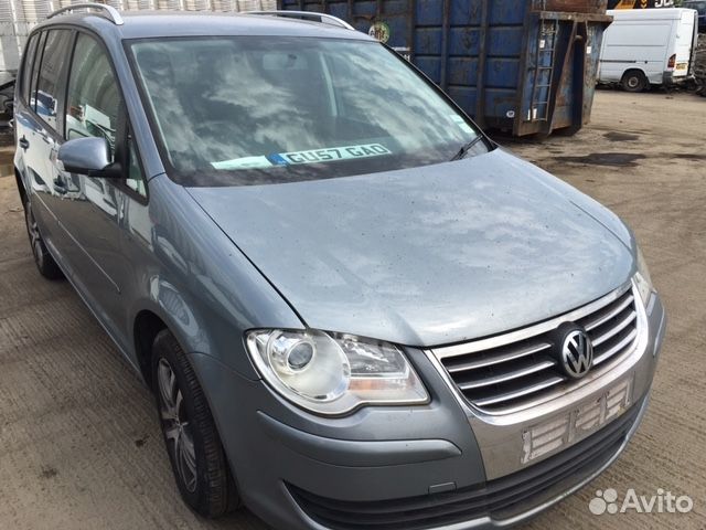 Разбор на запчасти Volkswagen Touran