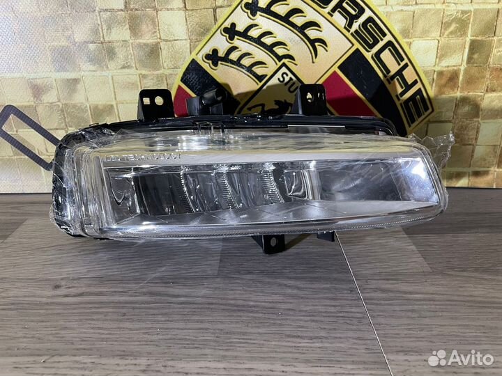 Фара противотуманная правая LR Evoque новая 11-15