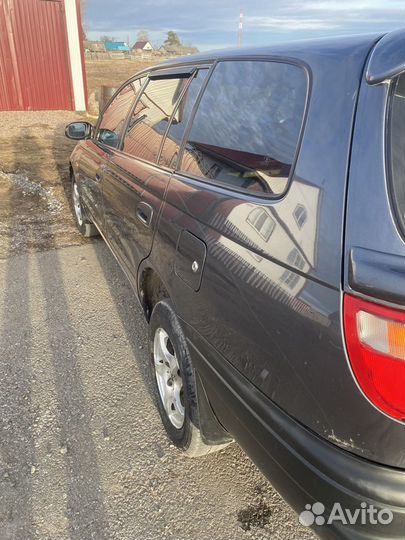 Toyota Caldina 1.5 AT, 2000, 237 000 км