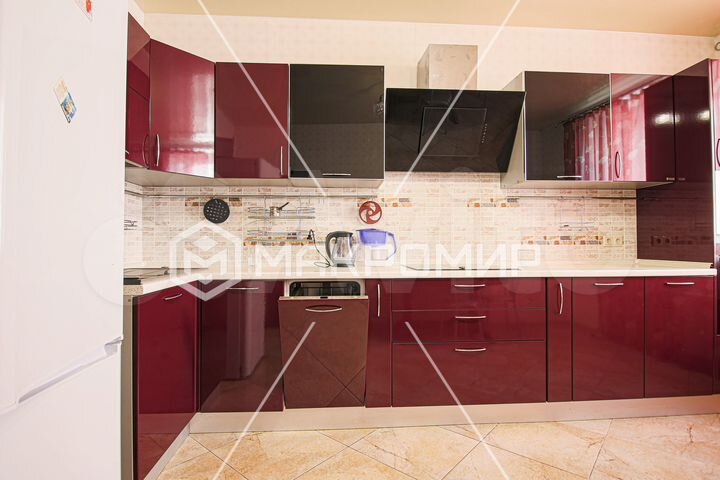 3-к. квартира, 83 м², 4/9 эт.