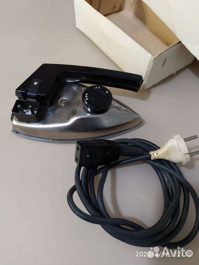 Утюг складной дорожный