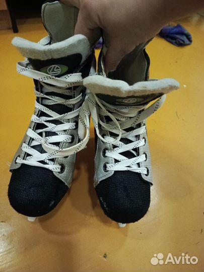 Коньки хоккейные Larsen