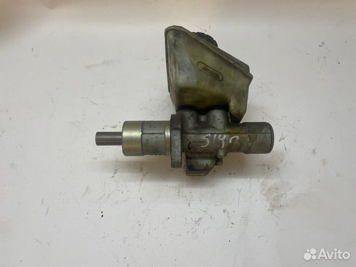 Цилиндр главный тормозной Mercedes S-Klasse W140