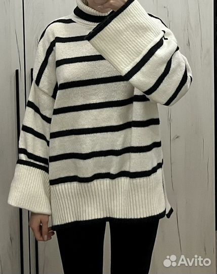 Свитер женский