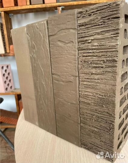 Кирпич Маркинский Британия Риф,Кроста,Тросник