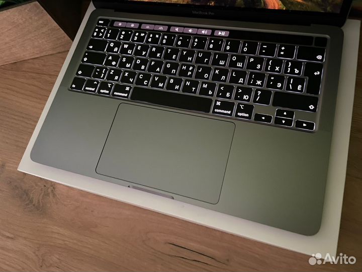 Macbook pro 13 2020 i7 32gb 500gb как Новый