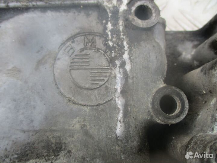 Крышка двигателя передняя BMW E39 M52 2.5