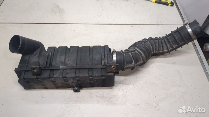 Корпус воздушного фильтра Ford Transit