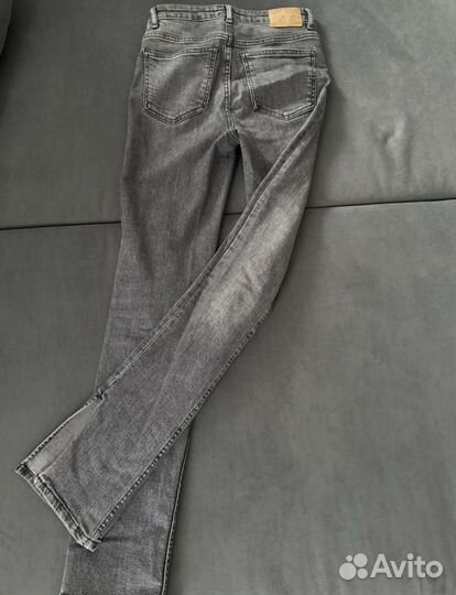 Джинсы Zara