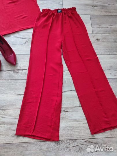 Костюм женский новый 42 44 46