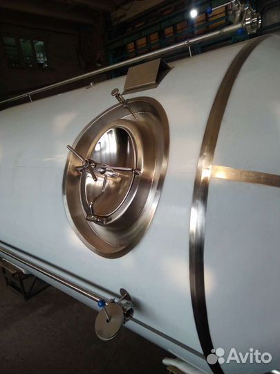 Цилиндроконический танк