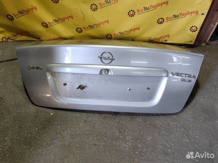Крышка багажника Opel Vectra седан 1998
