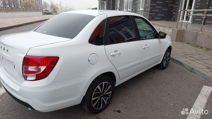 LADA Granta 1.6 МТ, 2023, 1 800 км