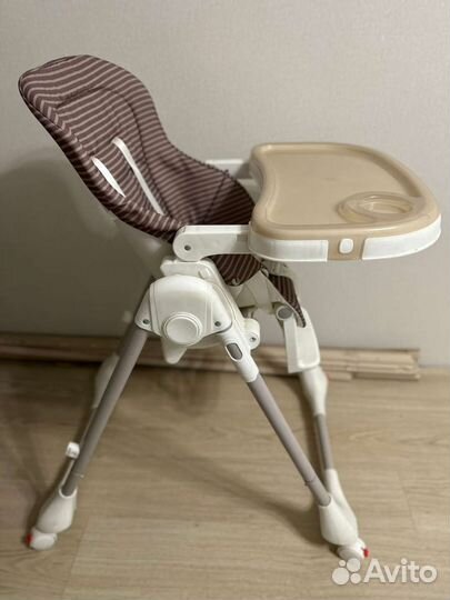Стульчик для кормления happy baby