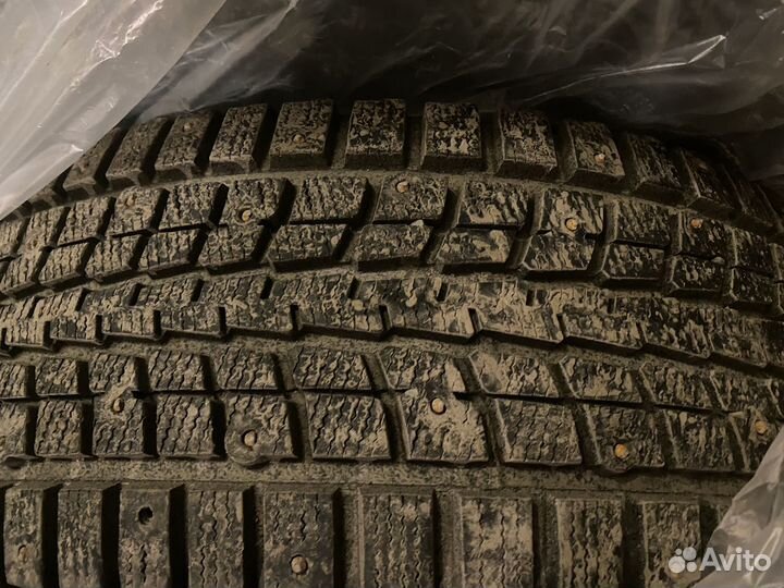 Dunlop SP Winter Ice 01 265/65 R17