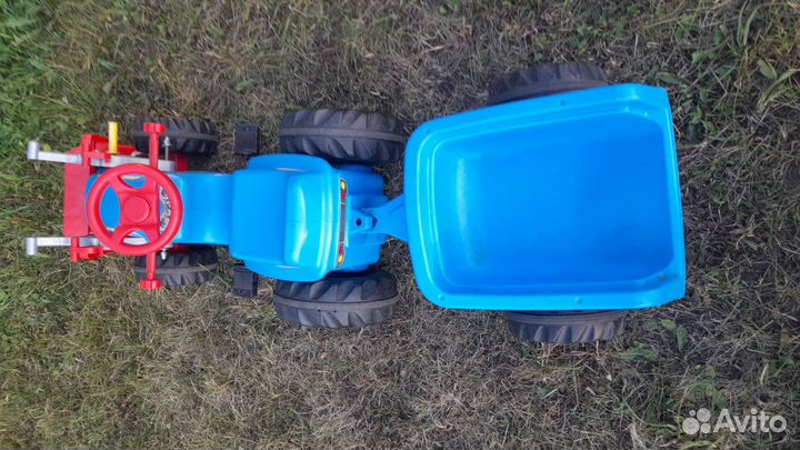 Детский трактор с педалями