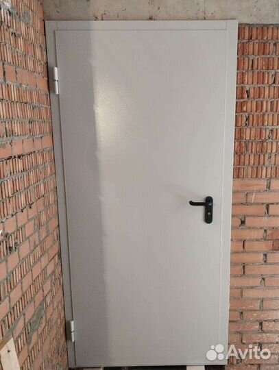 Противопожарные двери, люки