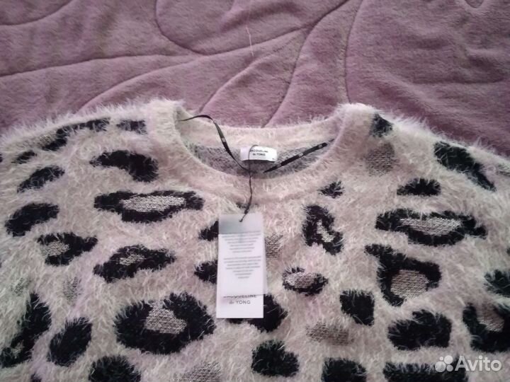 Свитер женский 48-50.камбоджа