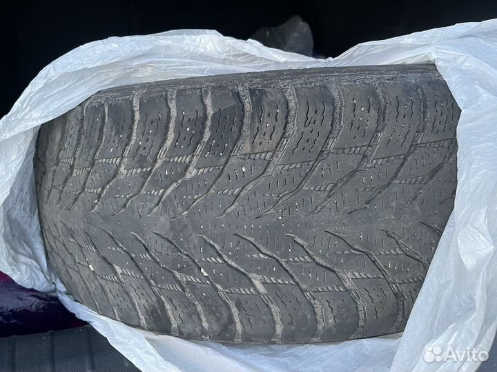 Nokian Tyres Hakkapeliitta 8 215/55 R17 98