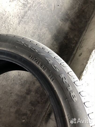 Pirelli Cinturato P7 235/45 R18 98Y