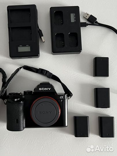 Беззеркальная камера Sony A7