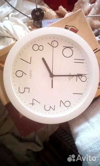 Часы настенные новые