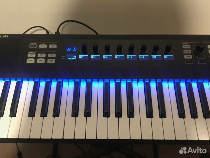Native Instruments Komplete Kontrol S49 арт A592