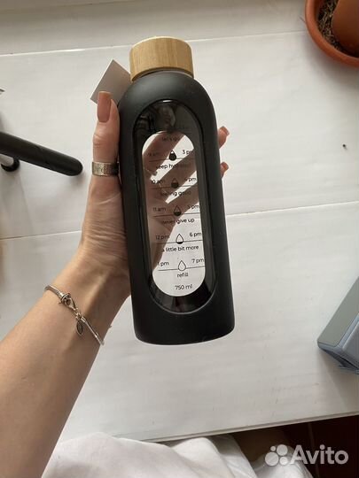 Бутылка стеклянная для воды