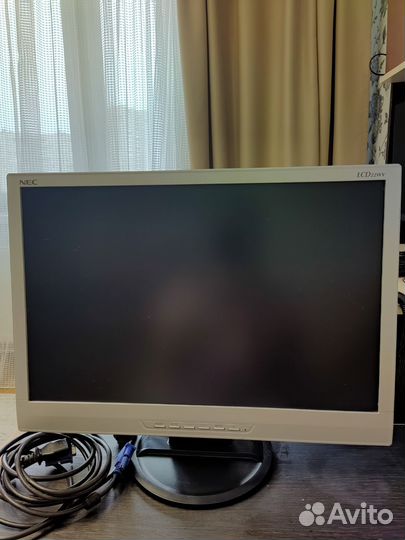 Монитор NEC