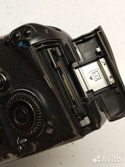 Зеркальный фотоаппарат canon 7d