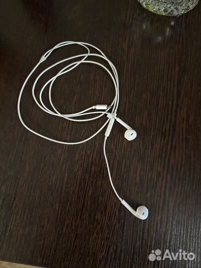 Наушники earpods