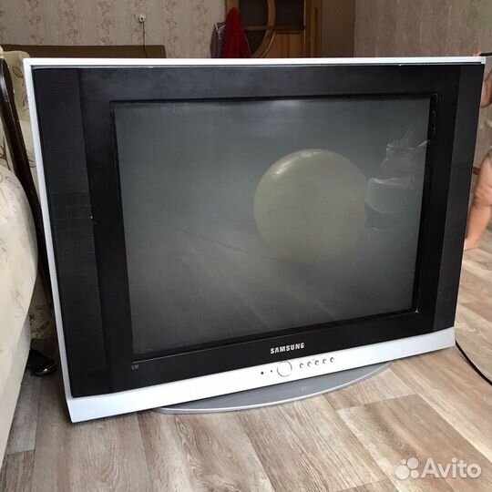 Телевизор samsung