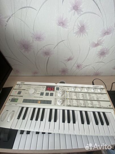 Korg microkorg mk-1S