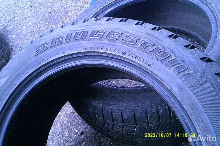 Bridgestone Blizzak DM-V1 235/55 R18