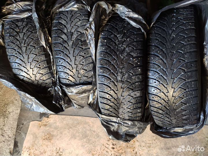 Nokian Tyres Nordman 4 215/65 R16 102T