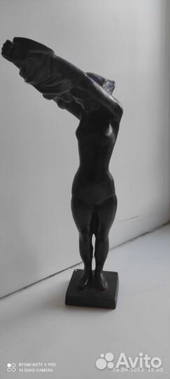 Статуэтка купальщица. Касли