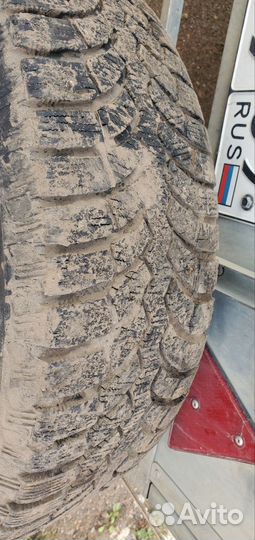 Bridgestone Blizzak DM-V1 245/70 R16