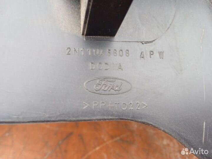 Держатель задней полки Ford Fusion 1.4 2007 прав