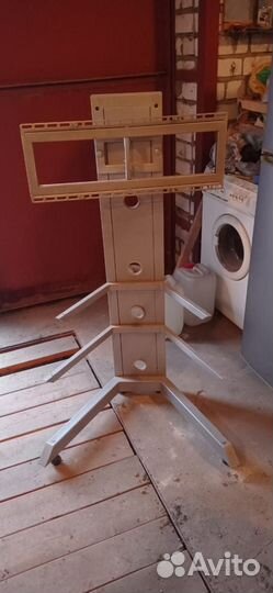 Подставка для телевизора