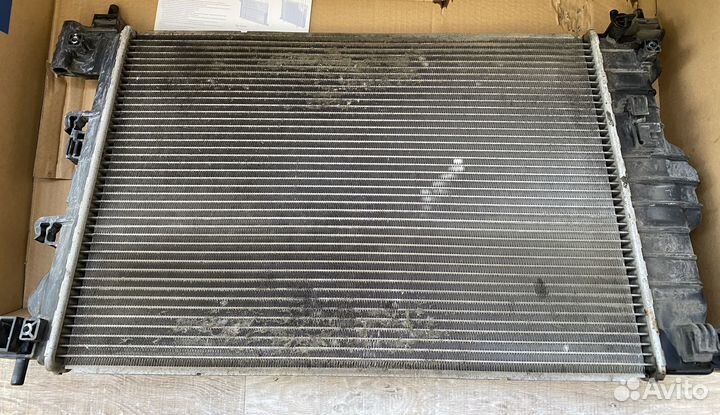 Радиатор охлаждения GM Шевроле т300 авео б/у