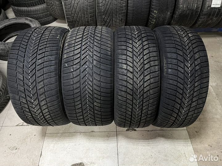 Bridgestone Blizzak LM-005 275/45 R21 и 315/40 R21