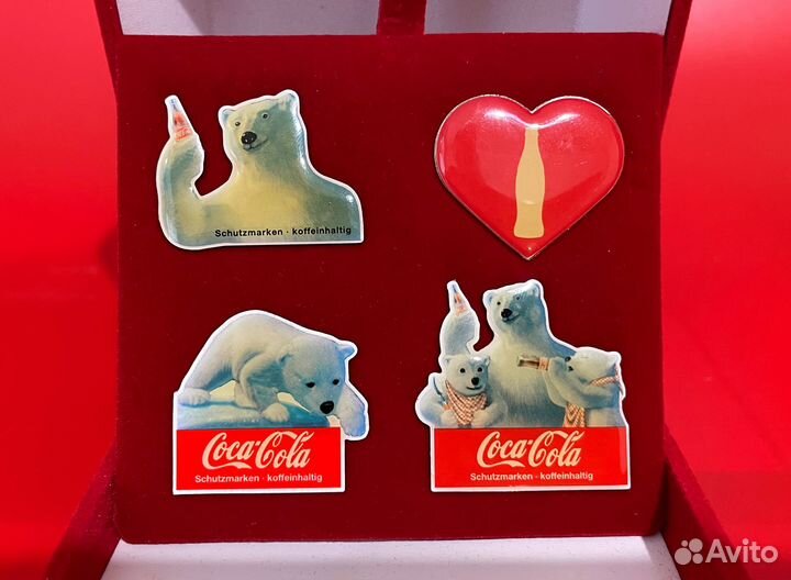 Набор 4 значка Мишки Кока-Кола. Эксклюзив