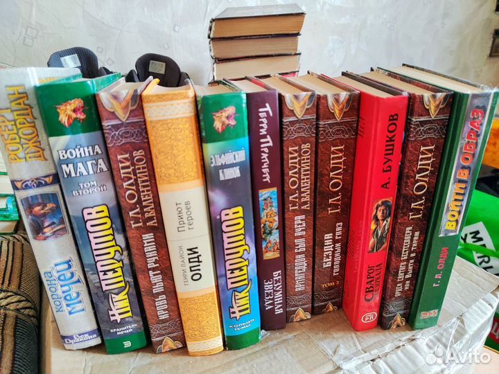 Книги фантастика