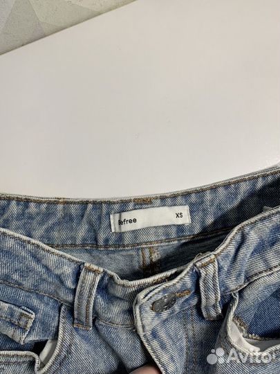 Джинсы женские