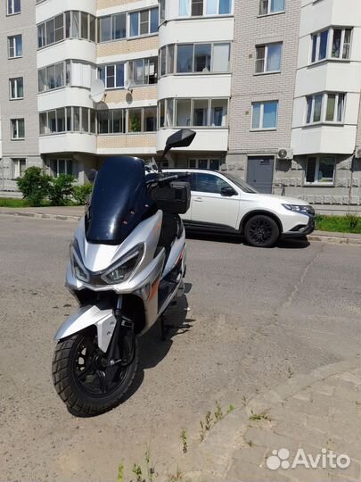 Скутер Galaxy 50/150