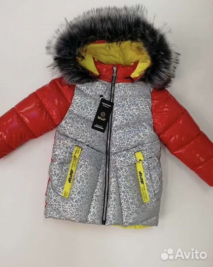 Куртка для девочки новая